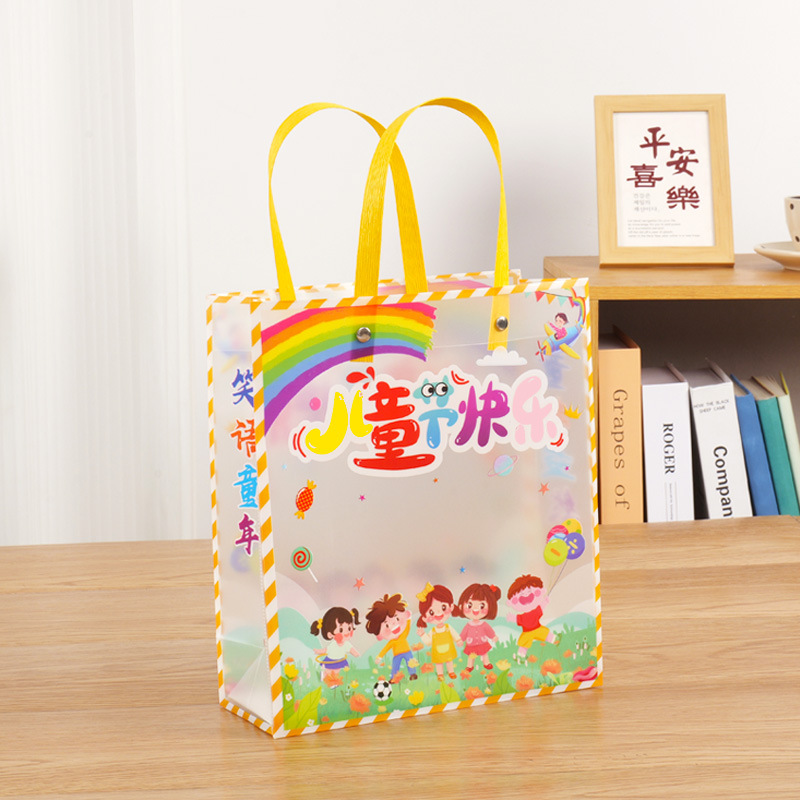 Bolsa de regalo de graduación, bolsa transparente de PP, bolsa de regalo de cumpleaños para el jardín de infantes, bolsa de regalo para quienes figuran en el listado de honor, la inocencia infantil preservada.