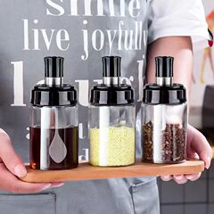 オイルブラシは家庭用高温キッチンの烙餅を持って油ブラシを塗って蜂蜜瓶の調味料瓶を塗って油の神器を焼きます。