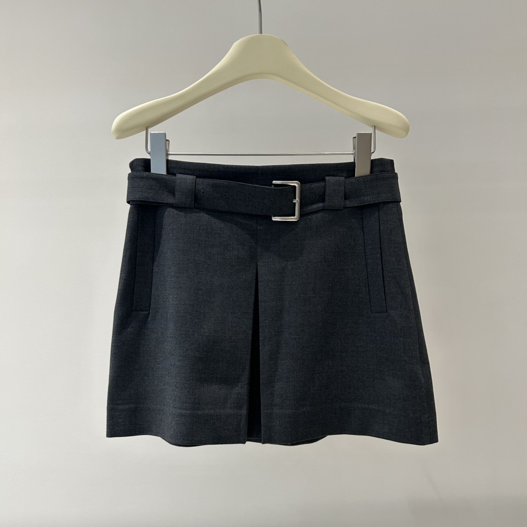 2025秋季新款女装气质百搭高腰休闲显瘦半身裙腰带短裙E321326