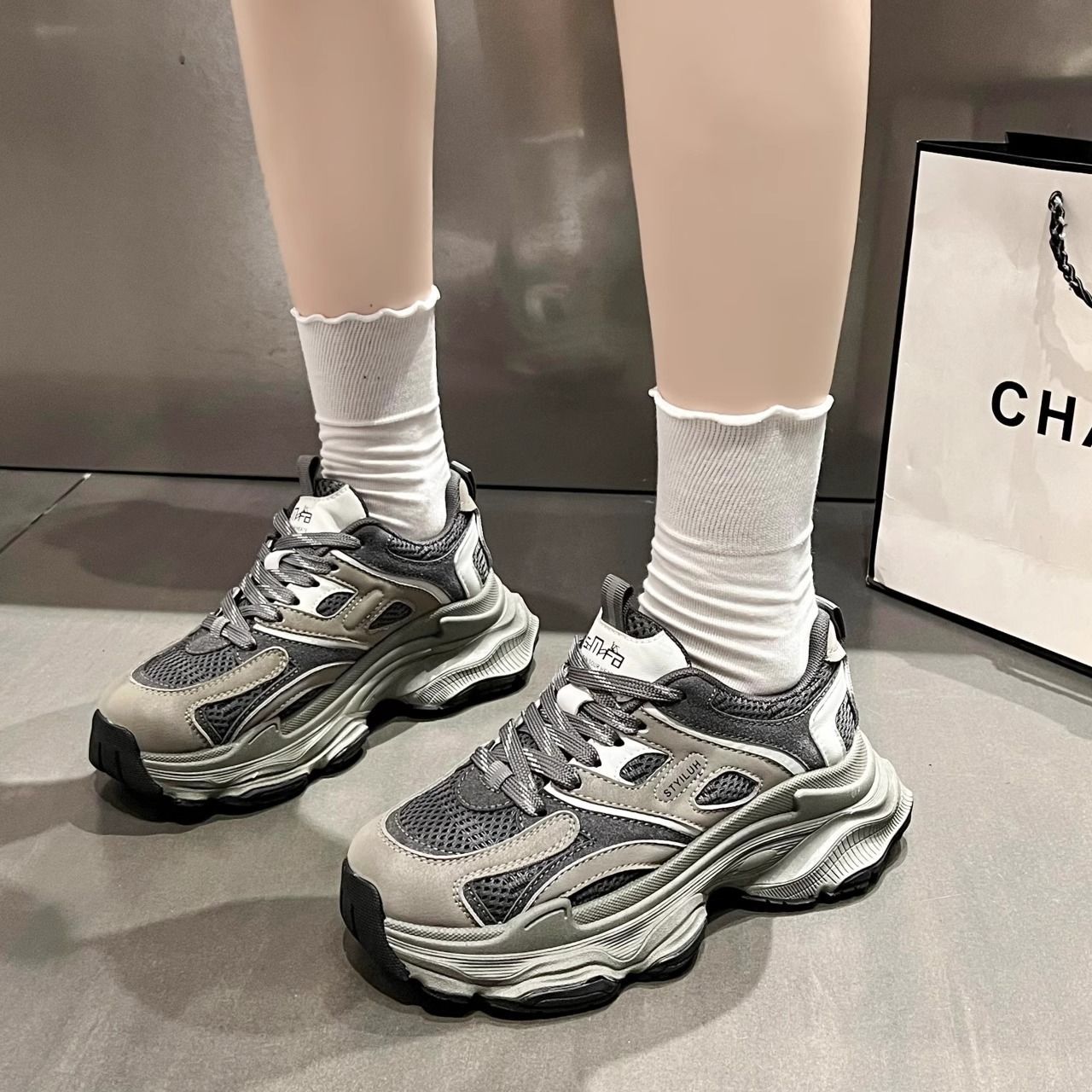 Zapatos de mujer caliente, zapatos de muffin de malla, zapatos de papá, zapatos de altura pequeña, 2024 zapatos de malla transpirables, zapatos deportivos casuales para mujeres