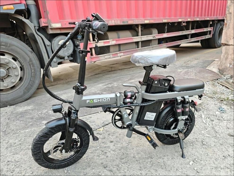 New national standard folding electric bicycle, small electric vehicle, ultra-lightweight and portable, lithium battery-powered, suitable for ride-hailing and personal transportation