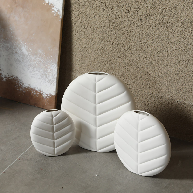 Blanco inswind de alto valor de la cara jarrón de flores de cerámica de arte flor seca flor de diseño decoración decoración del gabinete de vinos de sala de estar