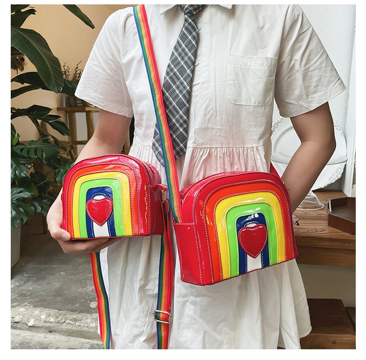 Wholesale Creative Hit Color Rainbow Heart Shape Messenger Bag Nihaojewelry display picture 20