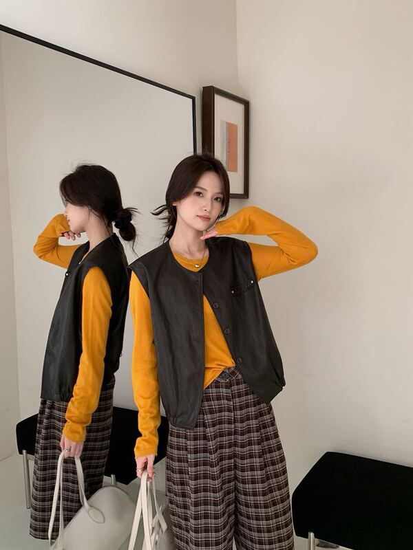 Fashionable Elastic Hem Leather Vest 2026 Autumn/Winter New Korean Style Sleeveless Jacket Round Neck Women's Vest 94317 Fashionable Elastic Hem Leather Vest 2026 Autumn/Winter New Korean Style Sleeveless Jacket Round Neck Women's Vest 94317