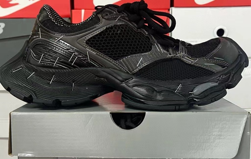 新しいパリ第 14 世代お父さん靴古い不規則な成形 11xl ステープラー スタイル レトロ ファッション キャットウォーク スタイル|undefined