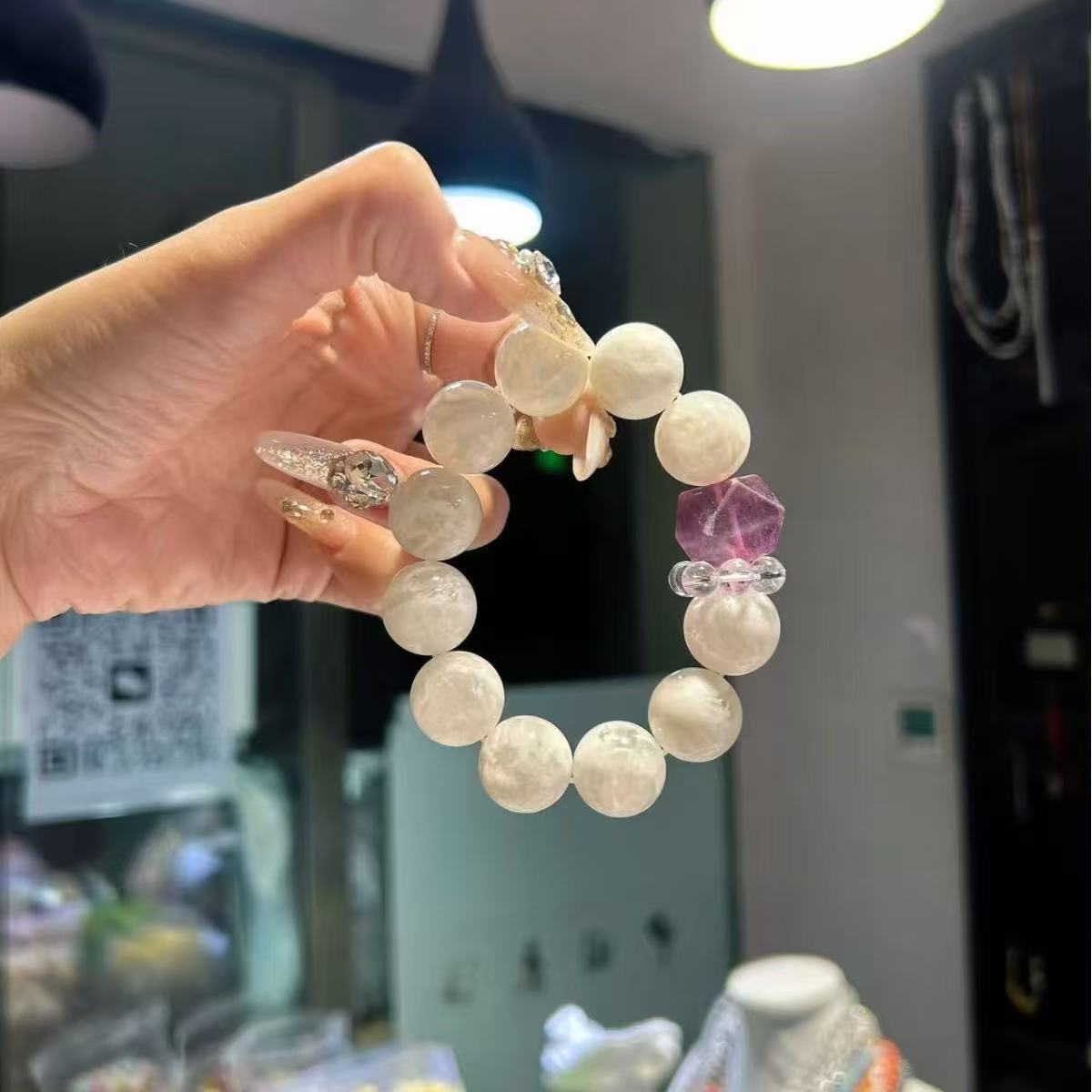 16mm 흰색 유령 대형 입자 팔찌