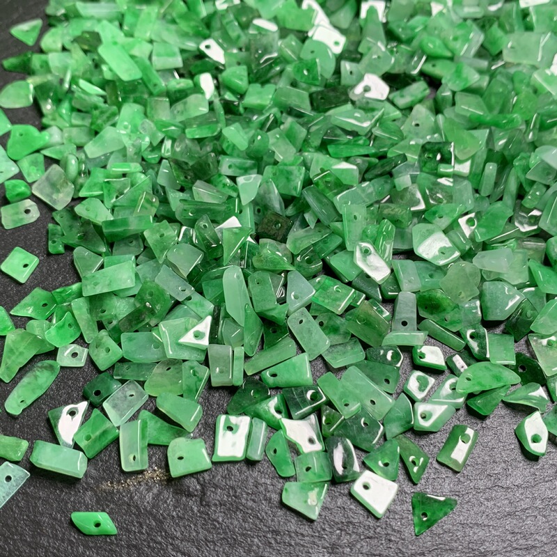 Full Green Crushed Beaded Accessories Weaving Accessories Myanmar Jade A Goods Jade Parts Jade Crafts Full Green Crushed Beaded Accessories Weaving Accessories Myanmar Jade A Goods Jade Parts Jade Crafts