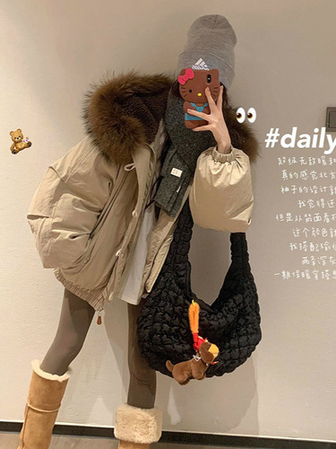 American retro big fur collar hooded cotton coat women's coat winter 2025 new style horn buckles thick warm cotton coat