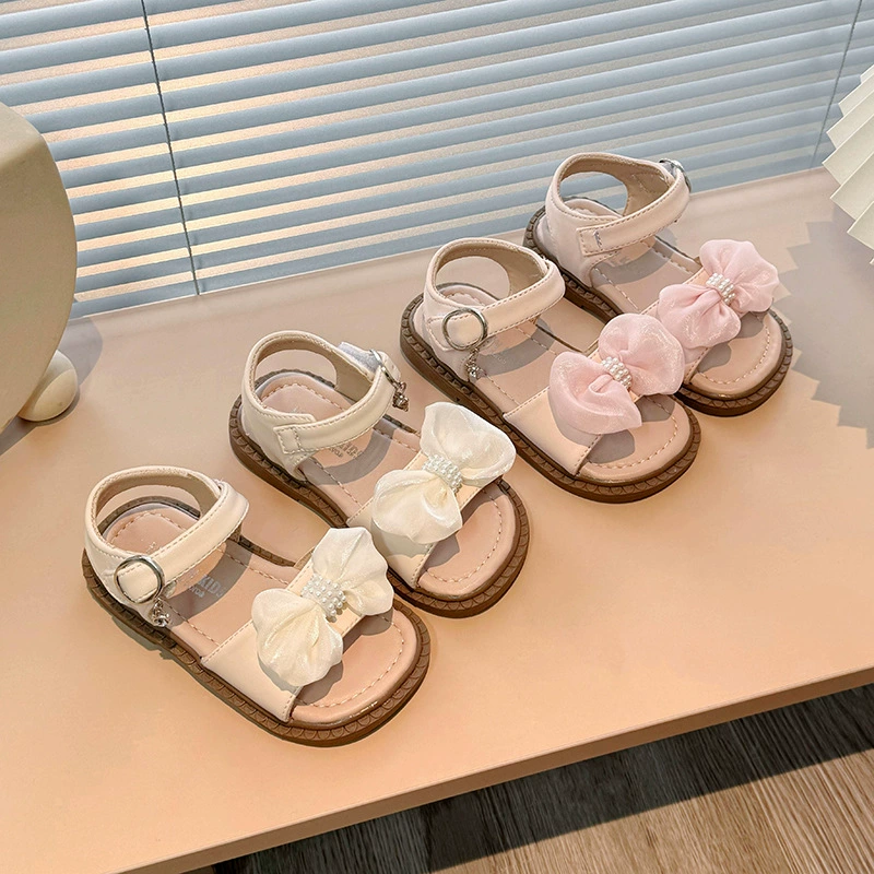 Сандалии принцессы Ocean 2025 Летние новые девчушки модные девчушки сандалии на мягкой подошве повседневная пляжная обувь прилив