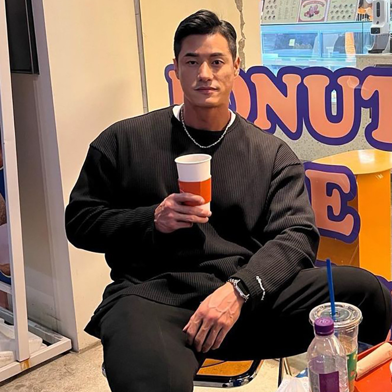 physique.ho_thefit_278786761_3