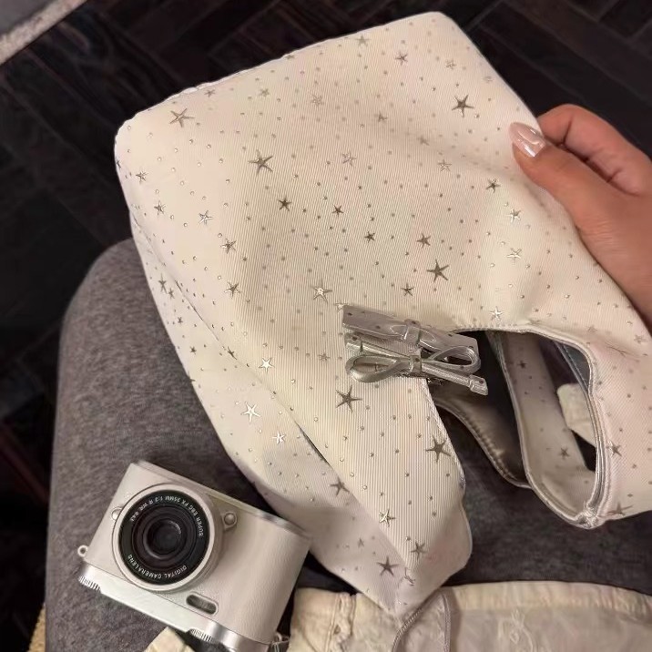 Coreano de alta calidad sensación de estrellas bolso de mano simple de viaje versátil bolsa de almacenamiento para el trabajo misceláneos bolso de cubo de mano para chicas image 3