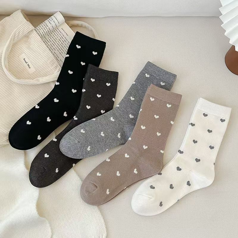 2025 nuevos calcetines de primavera y otoño retro punto de onda pequeño amor de color sólido calcetines simples versátiles calcetines de mujer image 5