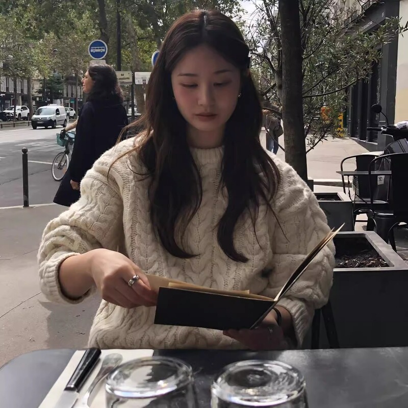 韩系复古浣熊绒米白色麻花毛衣女秋冬加厚宽松慵懒风针织上衣外穿|undefined