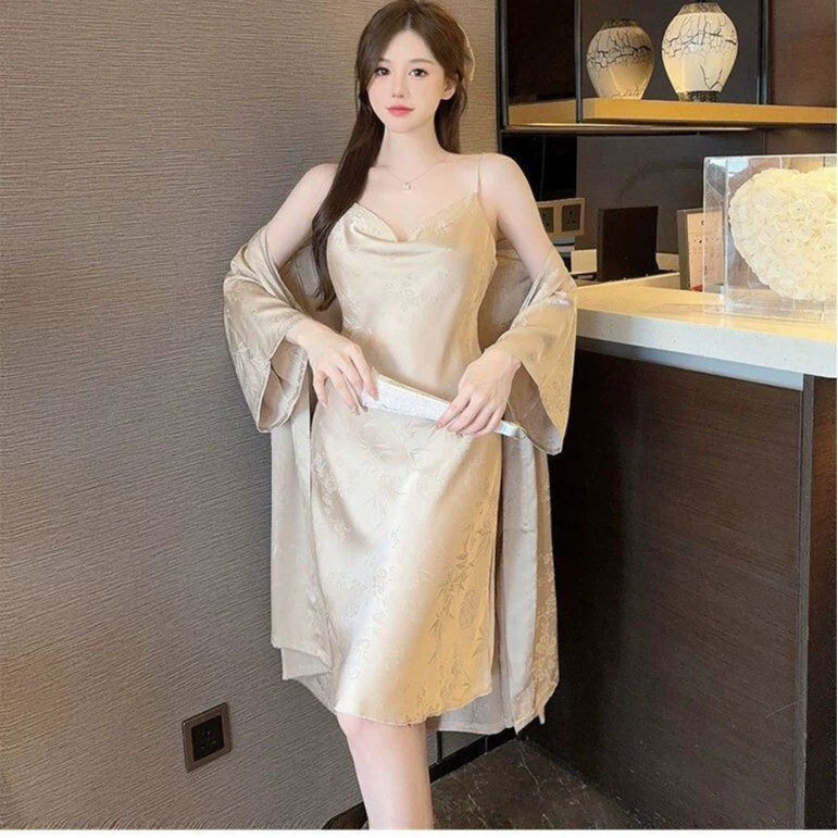 Sexy Pajamas Women's Spring and Autumn New Ice Silk High-grade Jacquard Swing Collar Exquisite Elegant Nightdress Bathrobe suit Summer