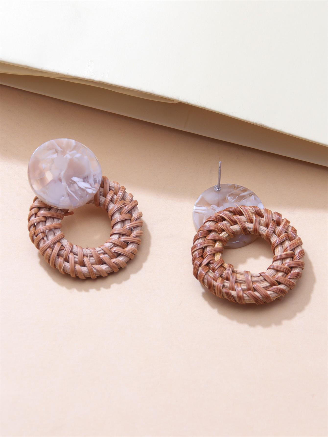 Retro Exaggerated Hollow Hand-woven Ethnic Rattan Earrings display picture 4