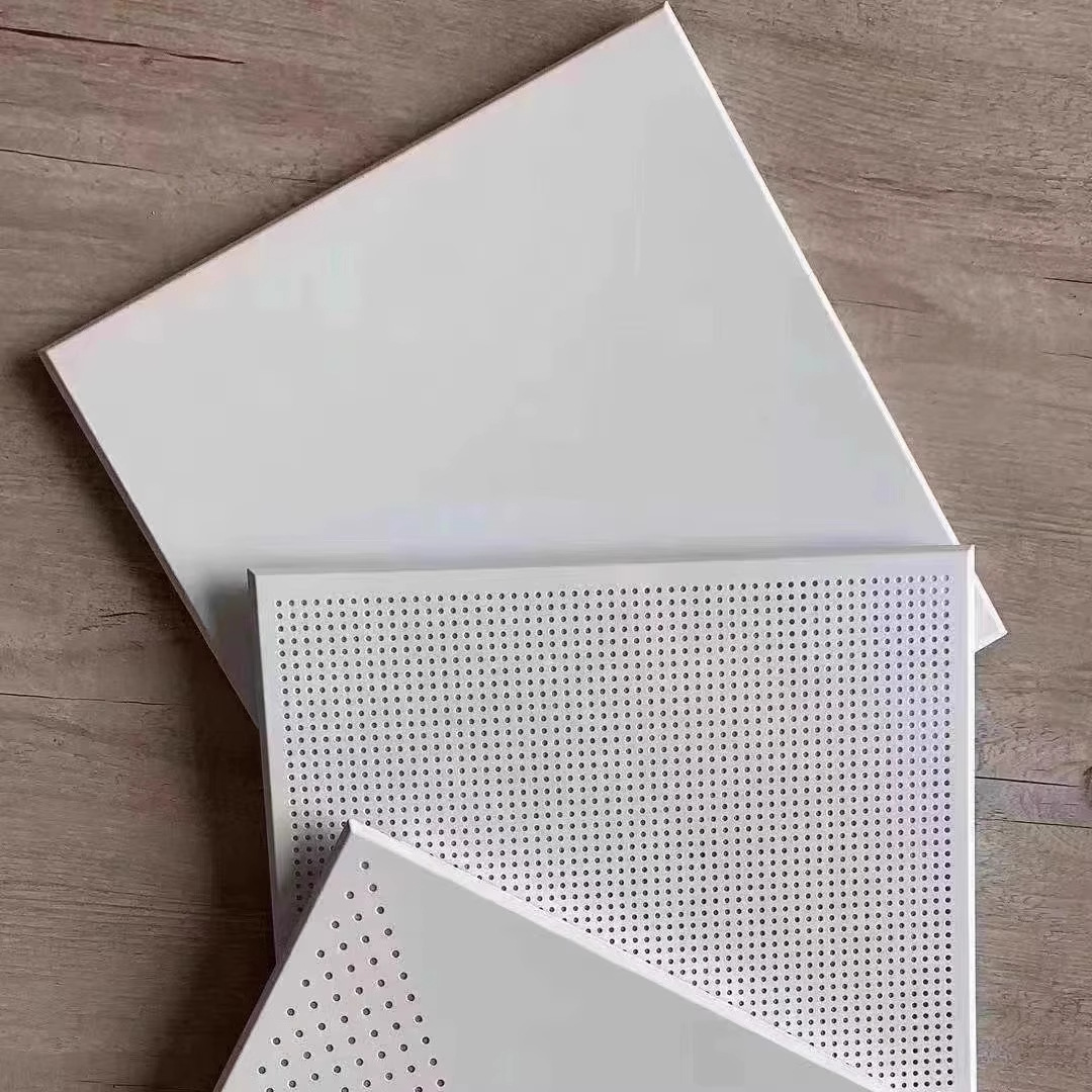 Fábrica de techo integrado 600*600 proyecto de chapa de aluminio especial punzonado microporoso plano oficina escuela fábrica