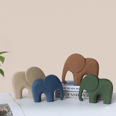 モランディカラーの動物の装飾品、子供部屋の装飾小道具、リビングルームの玄関ホールの柔らかい装飾、創造的な象の形の装飾