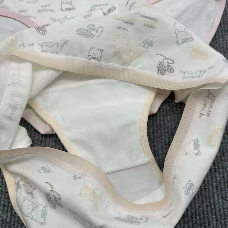 特価在庫W2797プリント綿中腰少女下着卸売り|undefined