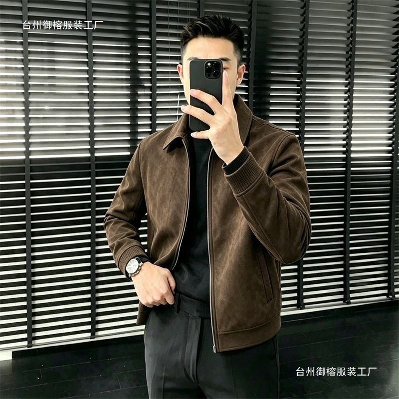 American retro-style, lightweight luxury suede jacket for men, featuring a stand-up collar, loose fit, casual style, and versatile design, perfect for spring and autumn. New style