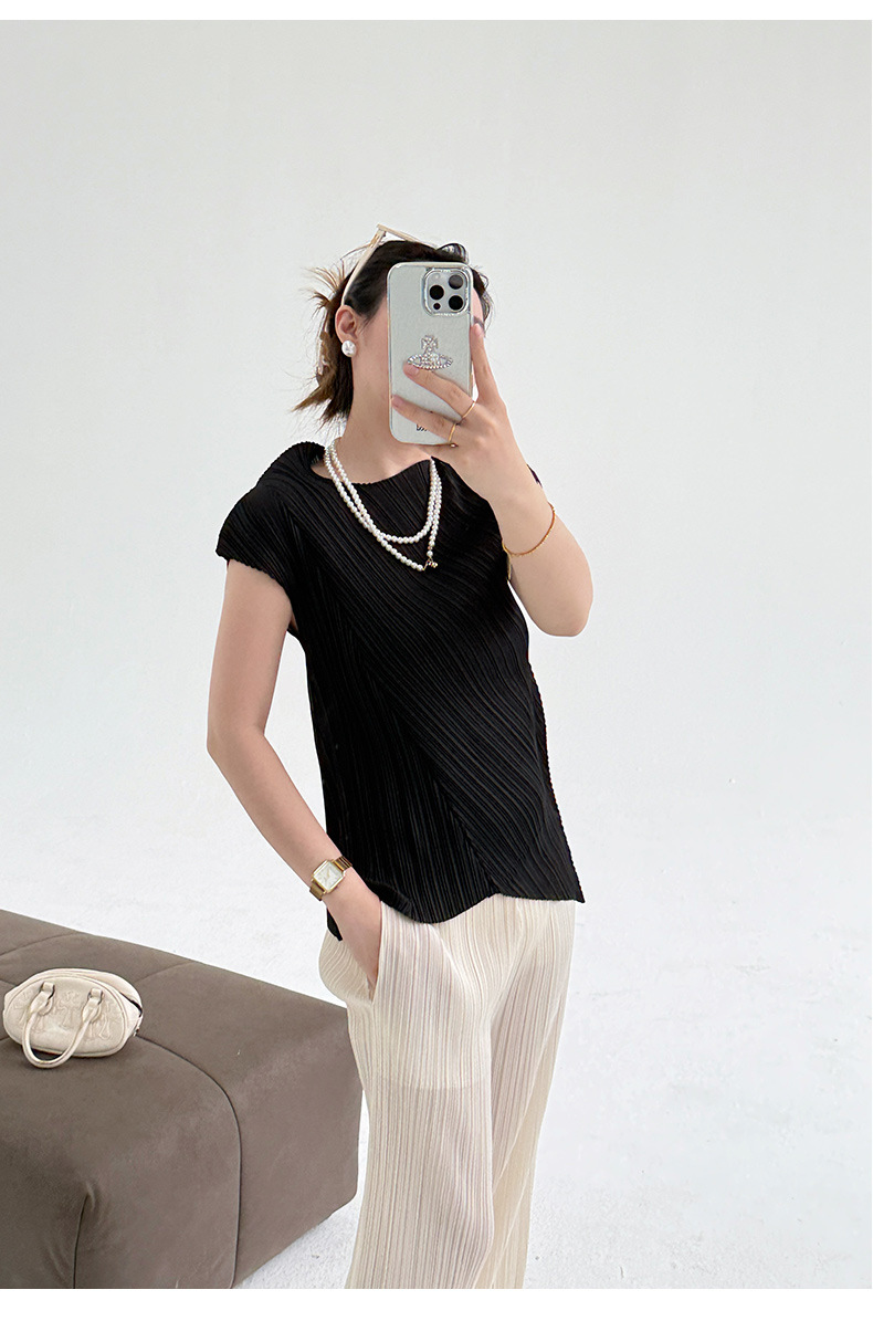 Áo thun nữ tay ngắn cổ tròn vạt xéo xếp ly bất đối xứng — đen chi tiết 13