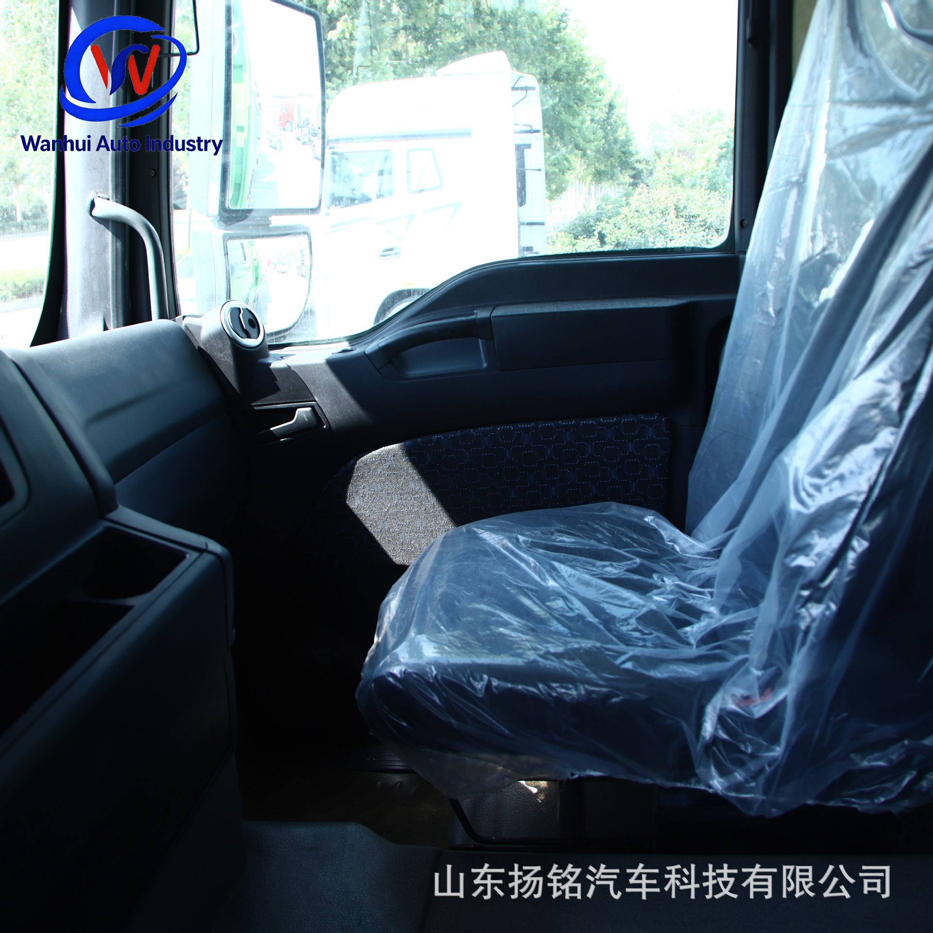 Sinotruk Shandeka Front-Four-Wheel-Drive and Rear-Eight-Wheel-Drive Engineering Vehicle, 380 Horsepower Dump Truck for Transporting Gravel and Sand