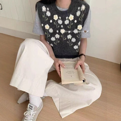 韩系圆领立体花朵软糯针织马甲女秋冬新款宽松甜美毛衣背心无袖潮