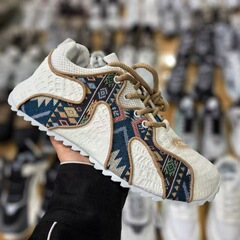 紳士靴 2025 春の新作多用途トレンディな耐摩耗性スポーツカジュアルシューズ仕事や外出用のハイエンドの快適なトレンディな靴