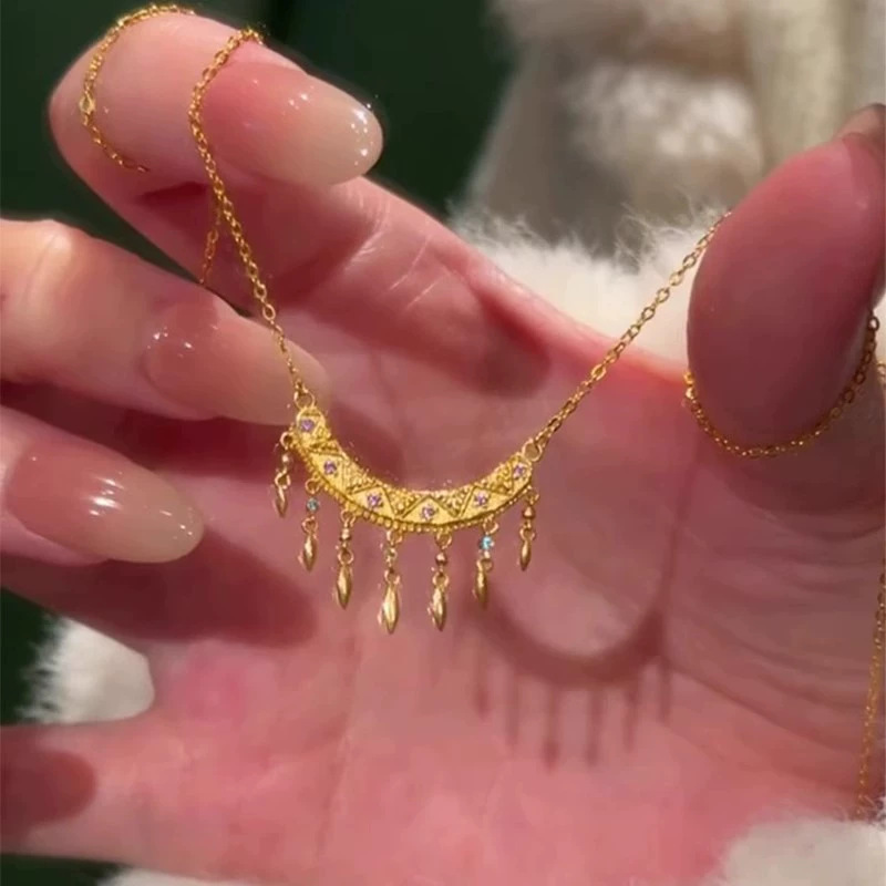 ゴールデンエキゾチックプリンセスタッセルネックレスレトロ2025新しいホットスタイルユニークな絶妙なライト高級ハイエンドネックレス|undefined