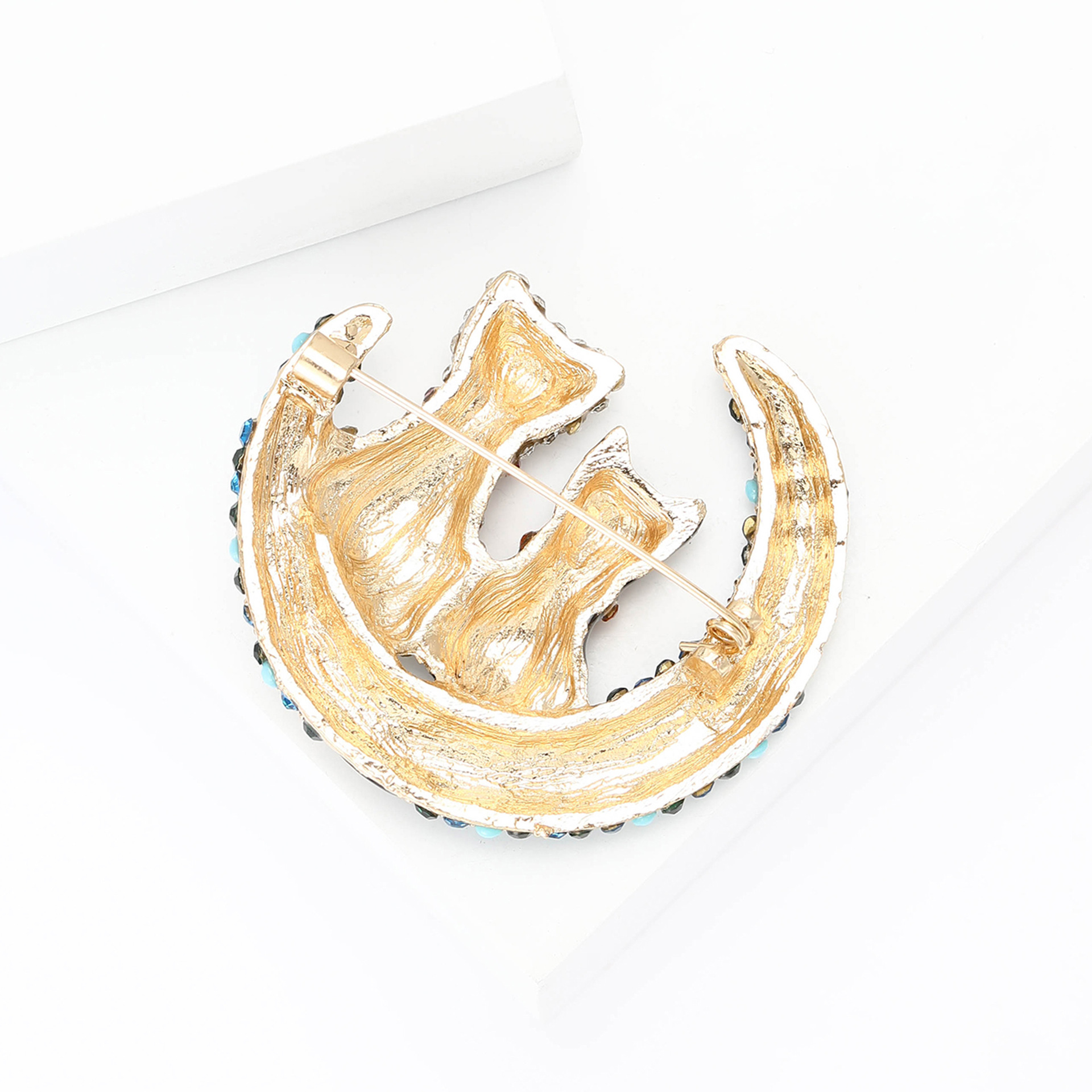 Inlay Design Cute Style Cute Pin Moon Cat Alloy Inlay Rhinestones Women's Brooches