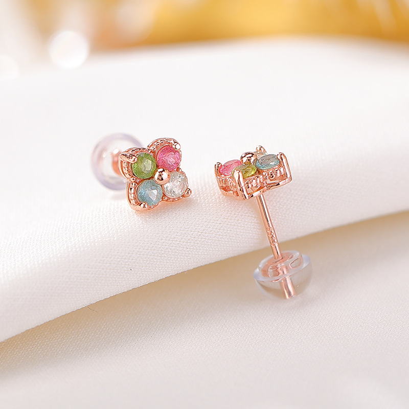 Khuyên tai nữ bạc S925 mạ vàng hồng đính đá tourmaline hạt tròn hình cỏ bốn lá — Một cặp