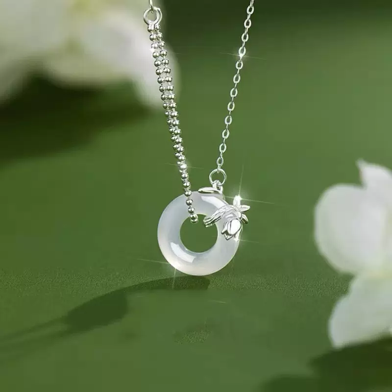 S925纯银郁金香平安扣项链女轻奢新中式白玉髓吊坠项饰轻奢项链