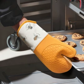 防烫手套;围裙、袖套;茶巾