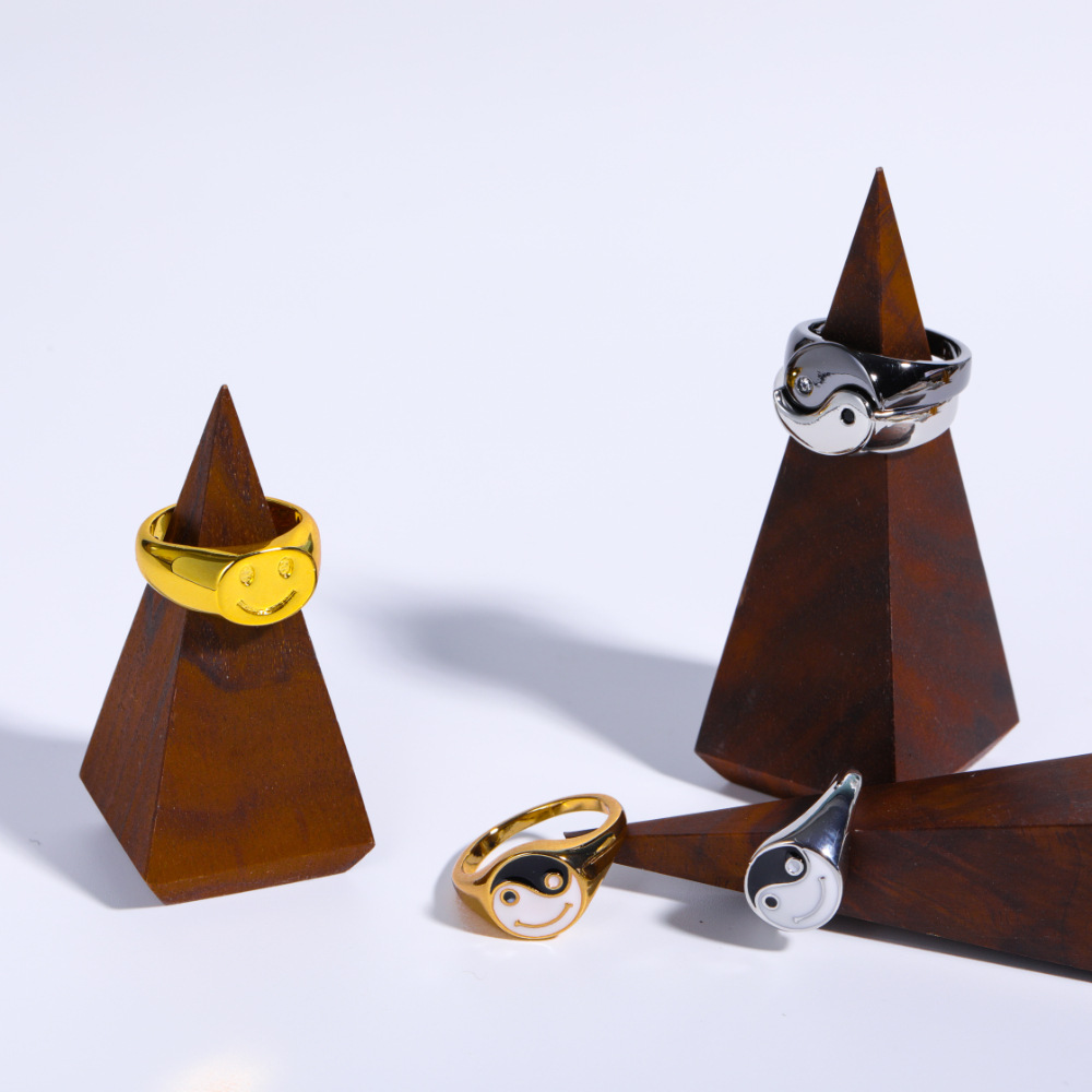 Fashion Smiley Face Copper Plating Rings