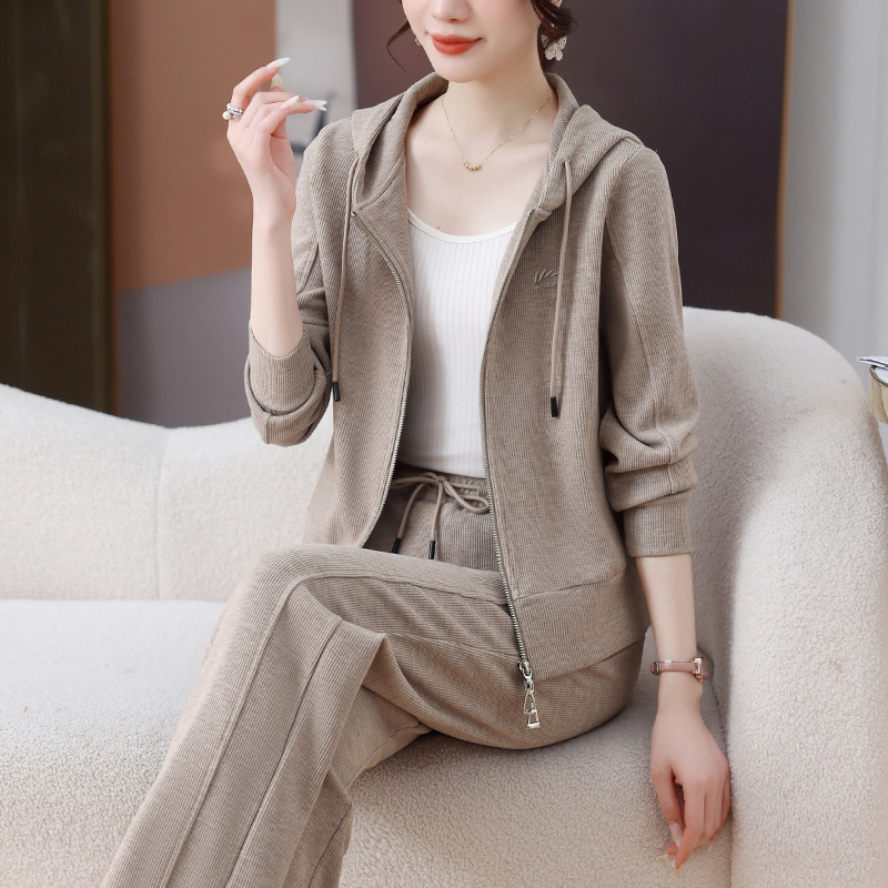 春秋运动服套装女士2025新款爆款妈妈秋季开衫卫衣休闲时尚两件套|undefined