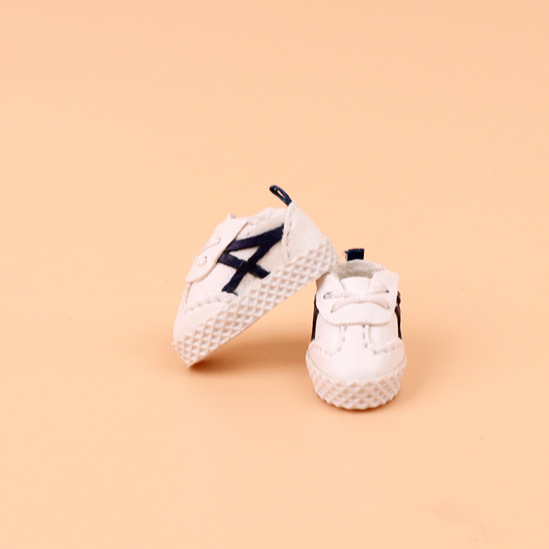 Ob11 accesorios de muñeca 12 puntos cuerpo zapatos de bebé zapatos de lona zapatos de cuero P9 tesoro masculino tesoro femenino moda periférica spot al por mayor