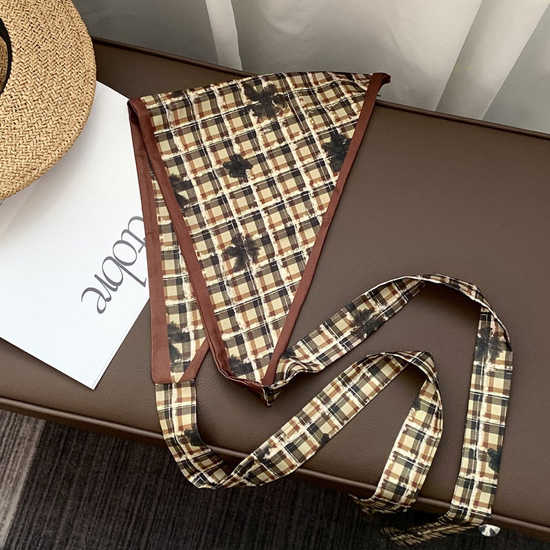 Toalla triangular con cintura, bufanda de seda con flor de anacardo retro, sensación de alta gama, cortina de pedo apilada multifuncional de verano, diadema de todo fósforo