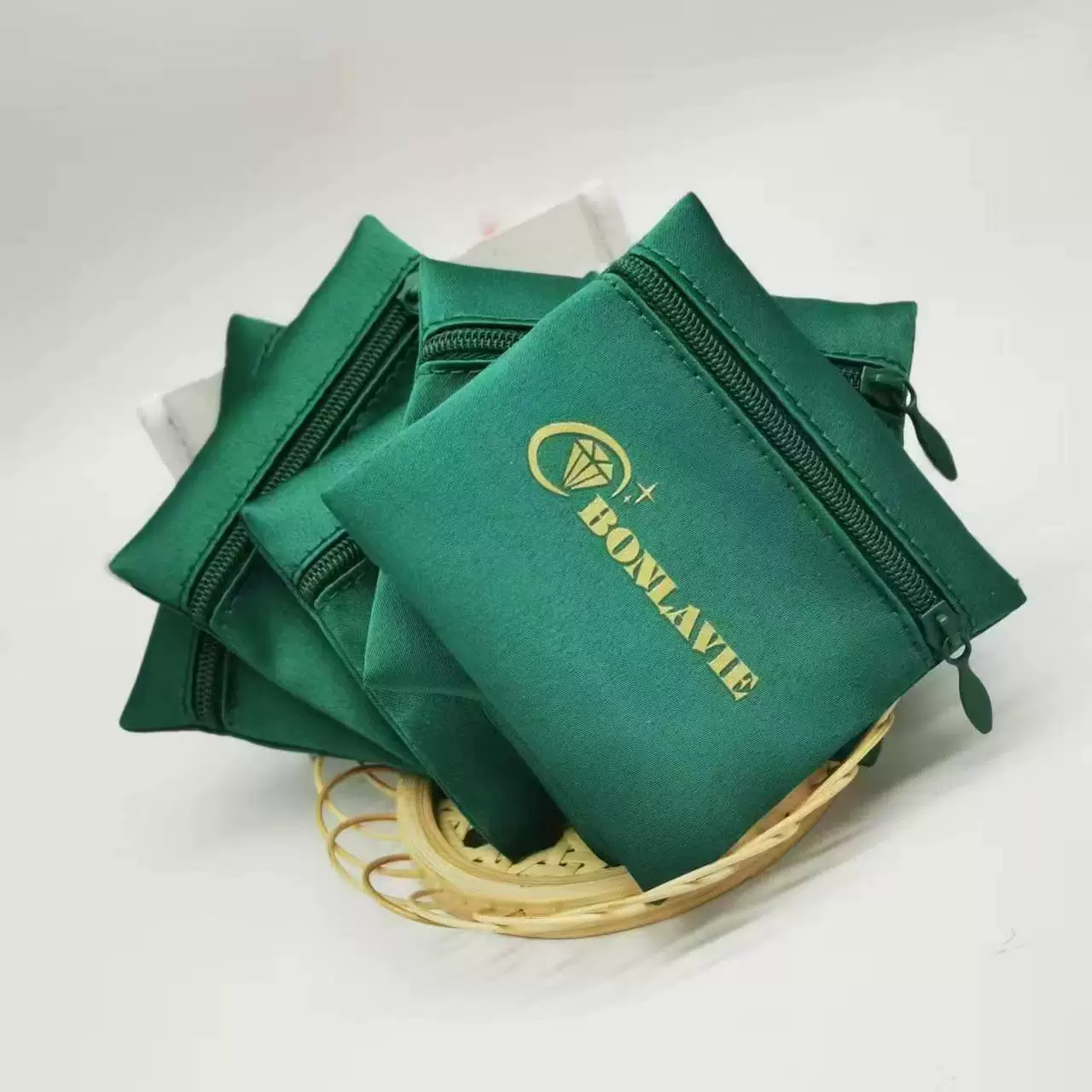 Заводская оптовая продажа высококачественных имитаций шелкового атласа, мешочек для ароматерапии с застежкой-молнией, мешочек для хранения игрушек, браслетов