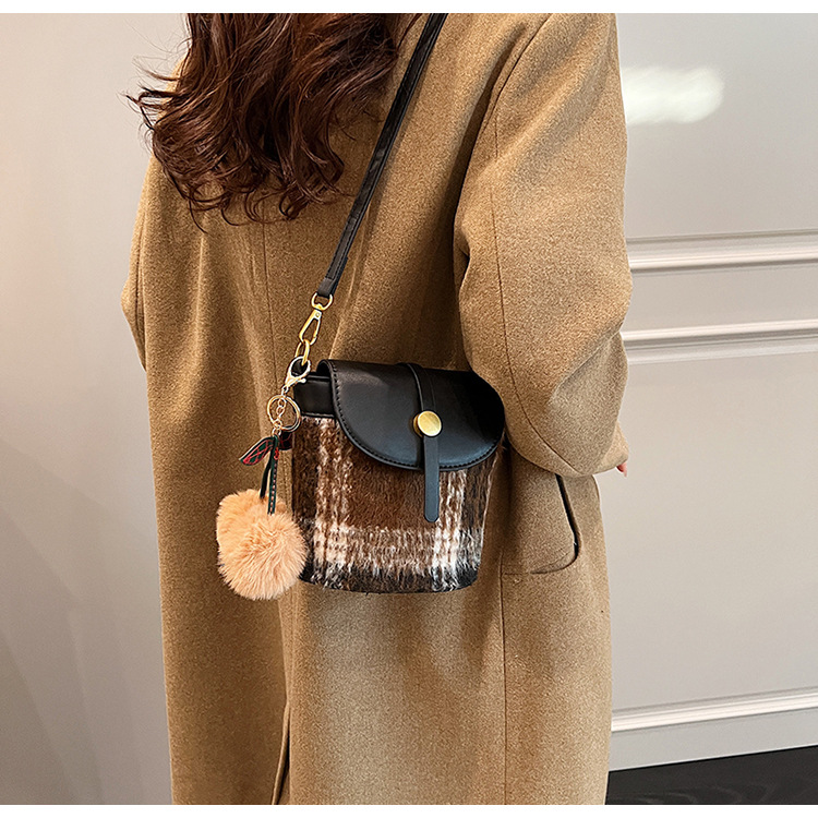 Moda autunno/inverno nuova borsa a tracolla monospalla in stile occidentale da donna versatile in lana 2024_voghion.com