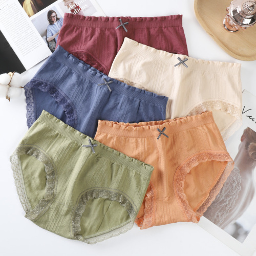 Japanese new girls' mid-waist underwear, sweet one-piece lace edge breathable pure cotton temperature-changing comfortable briefs for women