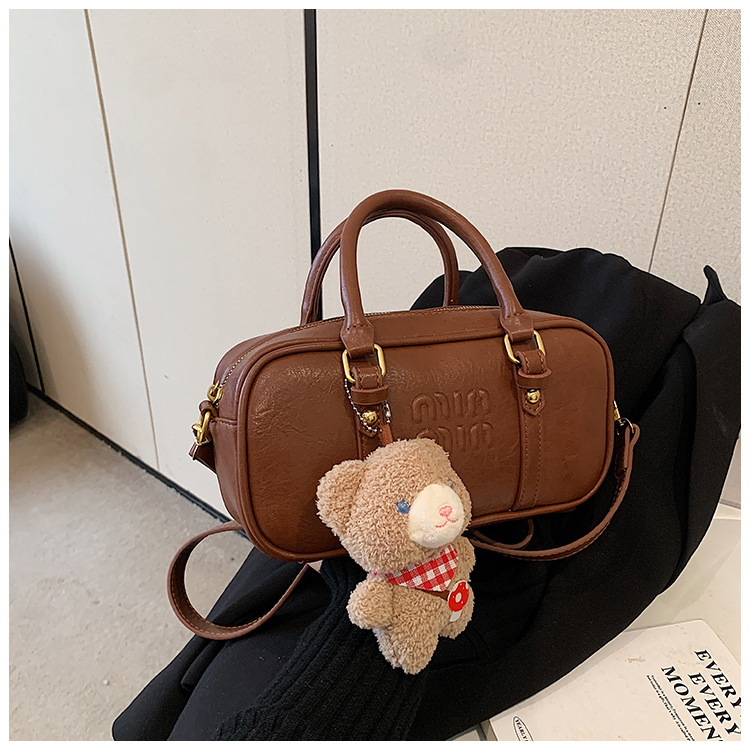 Cross-border hand-held bowling bag for women in autumn and winter 2025, new retro commuter pillow bag, large capacity crossbody bag undefined