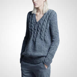 时尚潮流长袖V领毛衣女2022冬季新款修身显瘦打底套头洋气针织衫