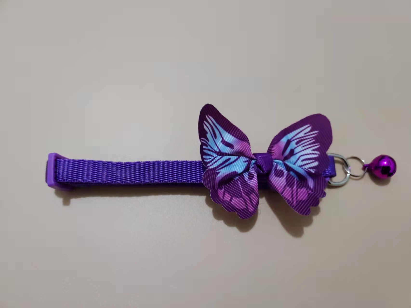 Fabricantes transfronterizos nuevas mascotas gatos arco gatos collar gatos adorables gatos generales