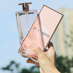 小城伊香新商品アイドルは私の女性の香水が持続的で清新で、自然で持続的な淡香ネット赤生放送のソースです