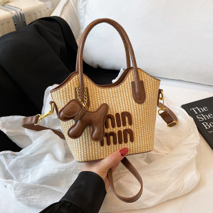 min�ݾ���Ů���μ������б���������ĸ�ٴ�ɳ����߅�ȼ������