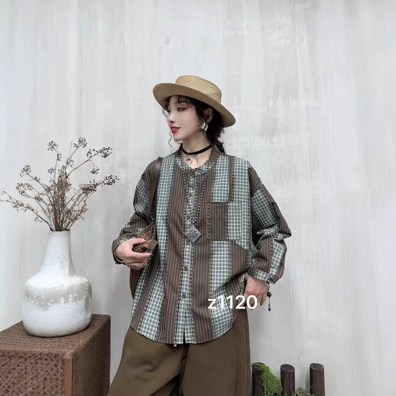 2025 год весна стиль Корейский Loose Literary Retro Contrasting Color Stitching Stand Collar single breasted shirt versatile shirt women Z1120