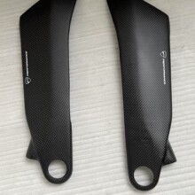 �m�öſ���DUKATI Streetfighter V4�ְ�V4s���b̼�w�S��ܸ��w��