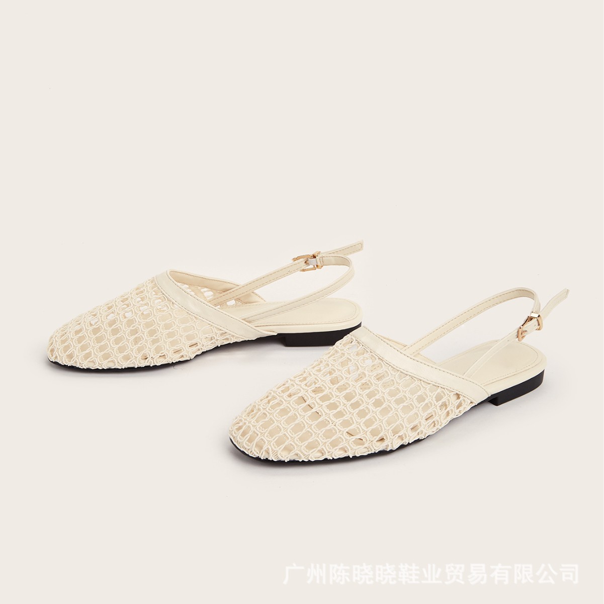 Baotou tejido rosa con sandalias planas de estilo romano