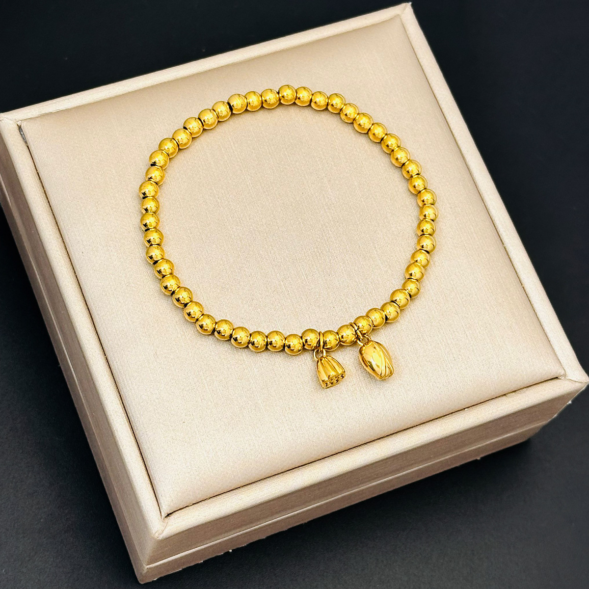 Collar de dos generaciones, conjunto de loto, pulsera, hilo de oreja, cadena de clavícula, personalidad de lujo ligera, accesorios de temperamento de acero de titanio femenino, colgante