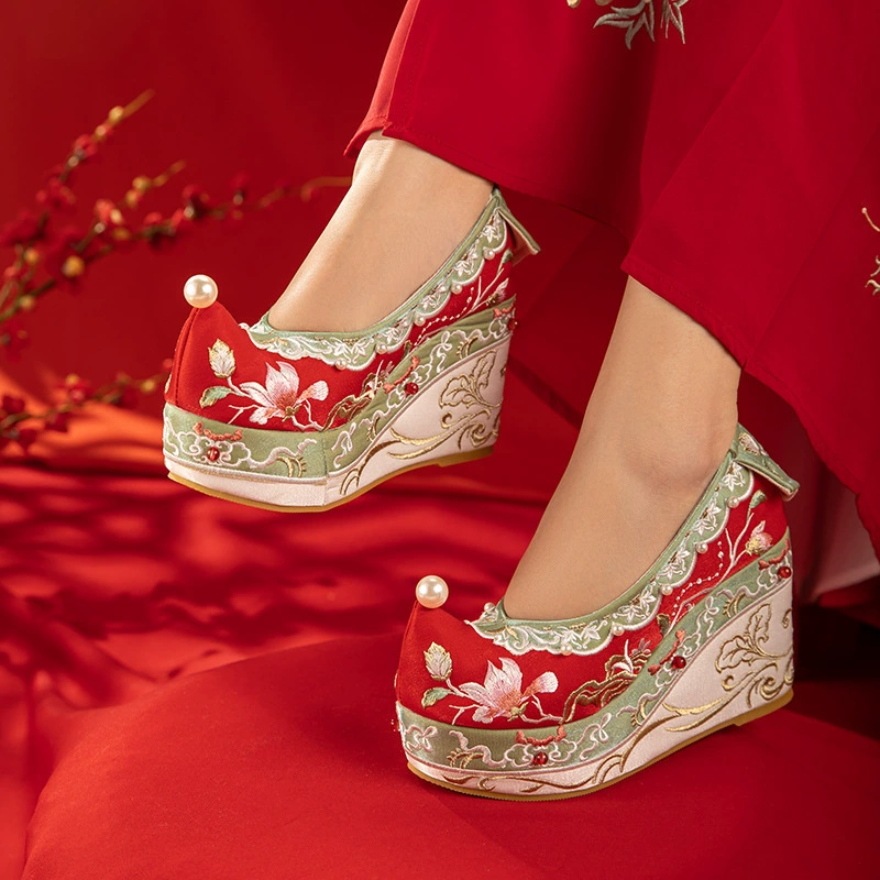Демисезонные удобные Hanfu, красные свадебные туфли, обувь, с вышивкой
