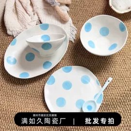 咖啡杯;盘;陶瓷杯